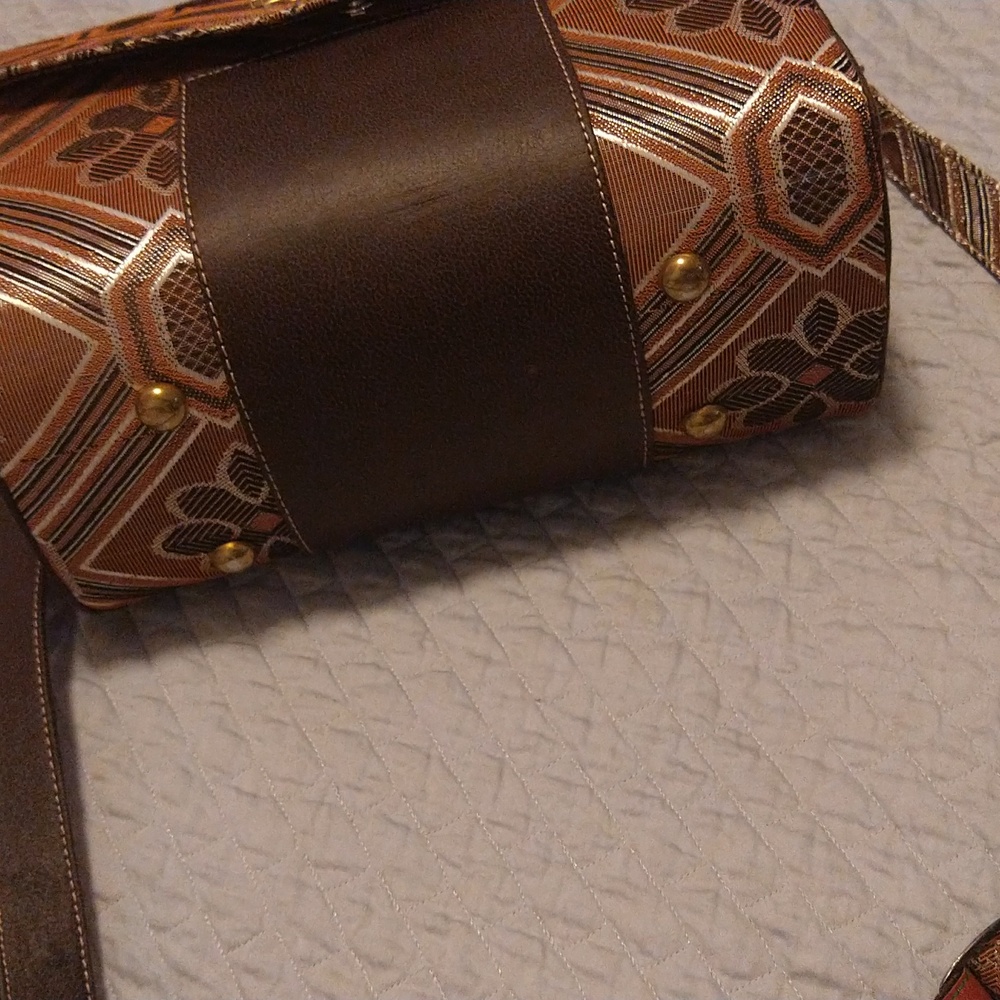 Nwot Large Brown Casual Thread Designer Inspired … - image 3